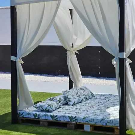 Holiday home Romeo *